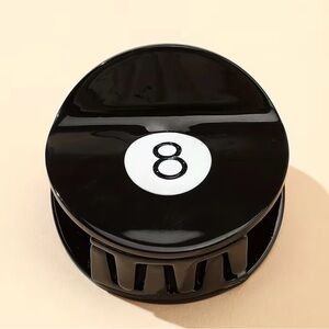 8 Ball Hair Claw Clip